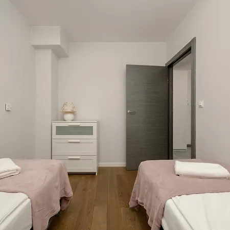 Kukuczki 7 Stylowy Apartament We Wroclawiu By Noclegi Renters Екстер'єр фото